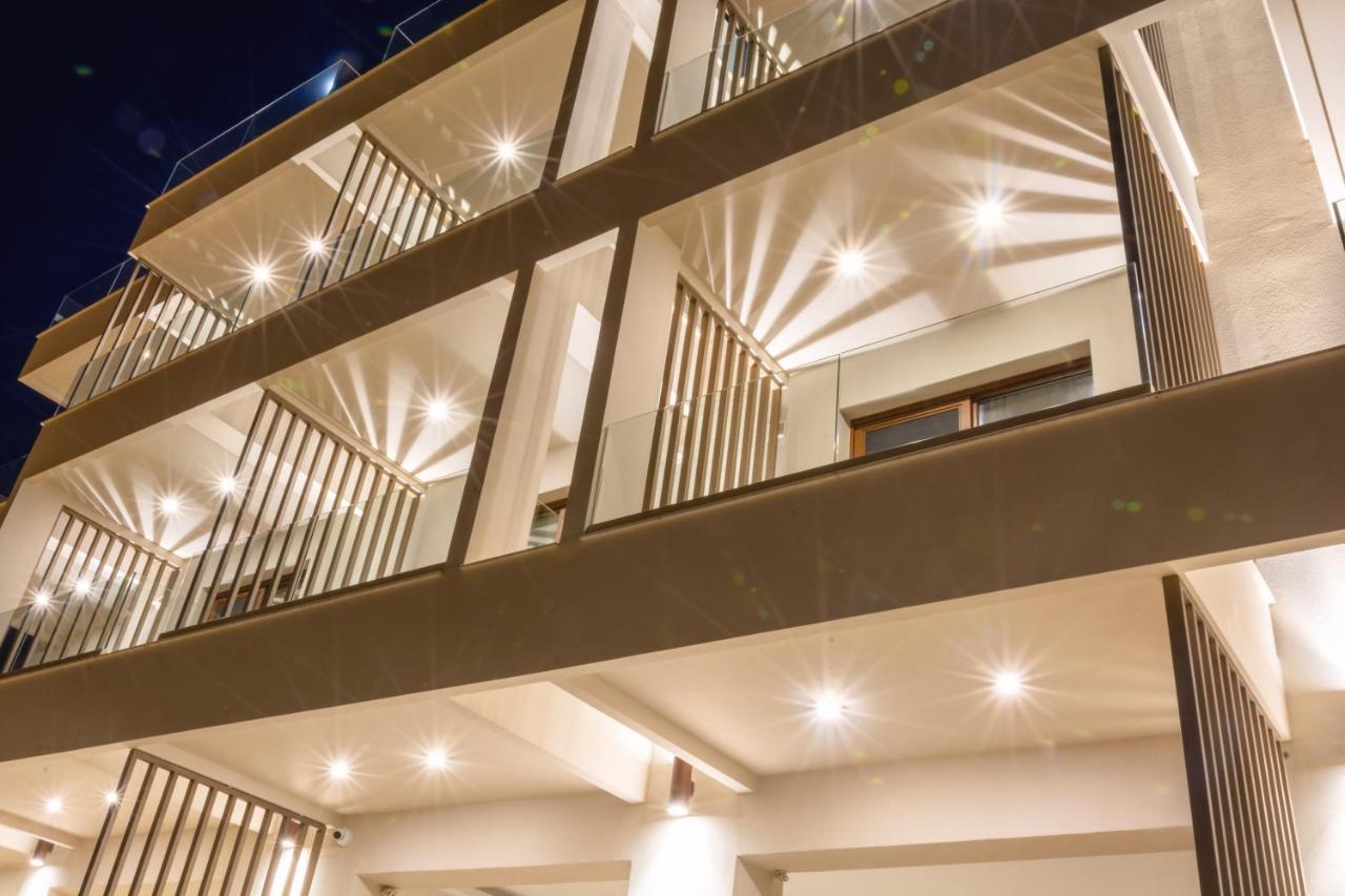 Pantheon Sea View Aparthotel เนปอรอย ภายนอก รูปภาพ
