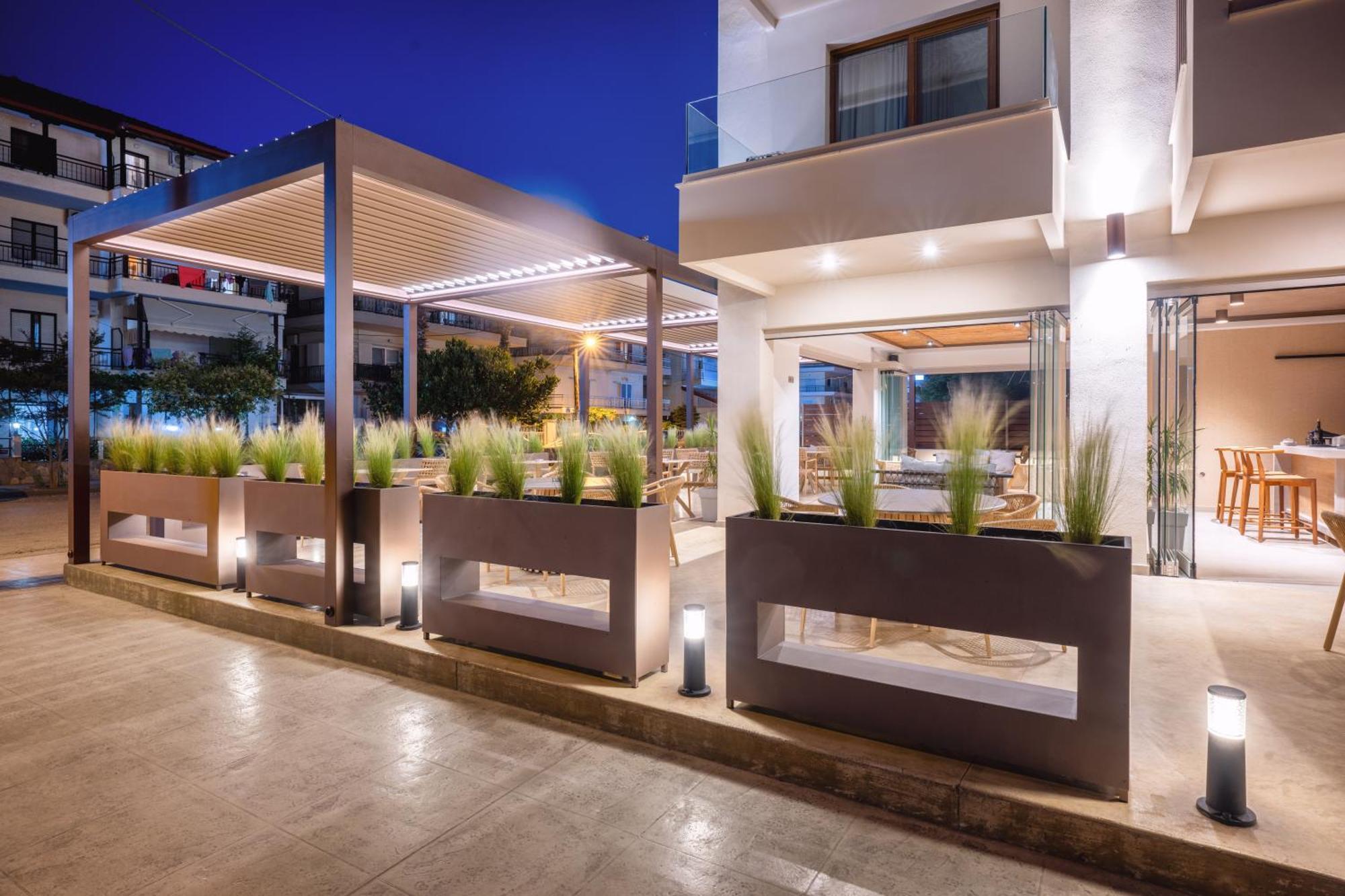 Pantheon Sea View Aparthotel เนปอรอย ภายนอก รูปภาพ