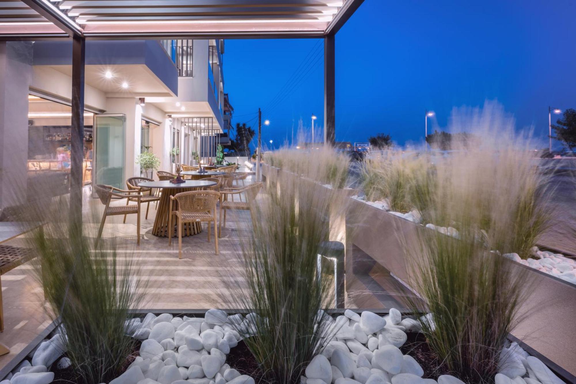 Pantheon Sea View Aparthotel เนปอรอย ภายนอก รูปภาพ